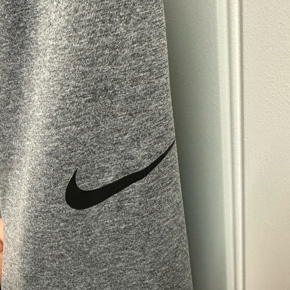 Women’s Nike Pro XL - Picture 3 of 4